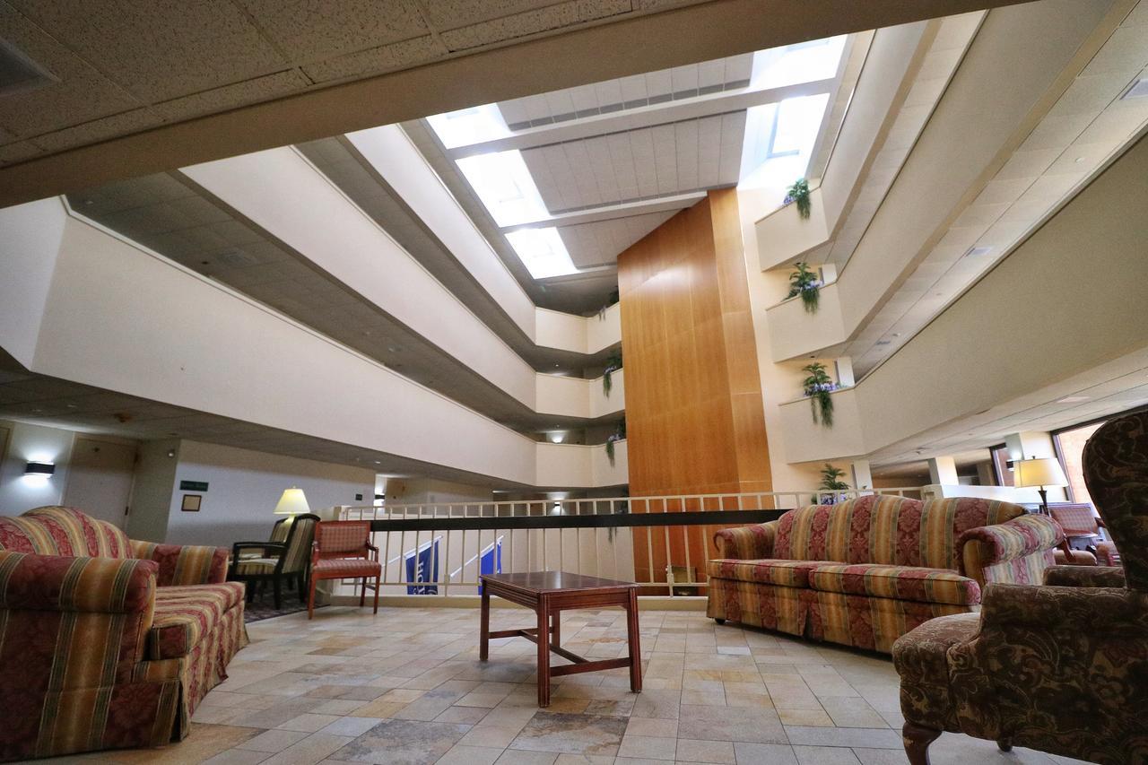 Hotel Mead Resorts & Conventions Center Wisconsin Rapids Eksteriør billede
