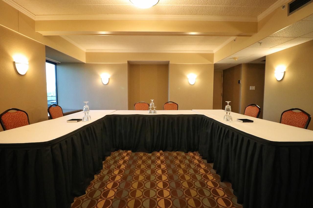 Hotel Mead Resorts & Conventions Center Wisconsin Rapids Eksteriør billede